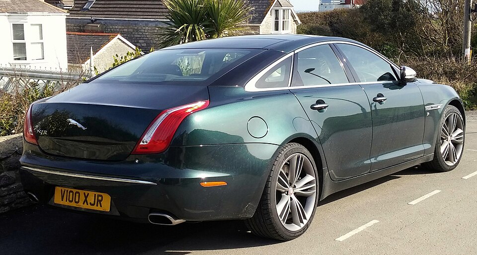 Jaguar XJ
